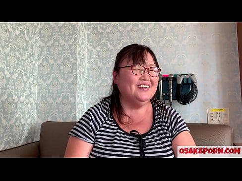 ❤️ Une grosse maman japonaise montre ses énormes seins et profite d'un sex toy. Une maman asiatique de 51 ans parle de son expérience sexuelle. Yukiko 1 OSAKAPORN grosse milf ❤️ Fuck vidéo at us ❤