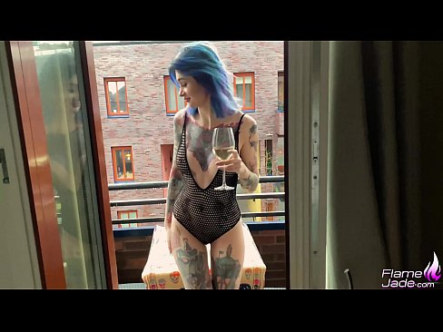 ❤️ Fille énorme suçant à pleine bouche et baisant passionnément sous le ciel ouvert ❤️ Fuck vidéo at us ❤